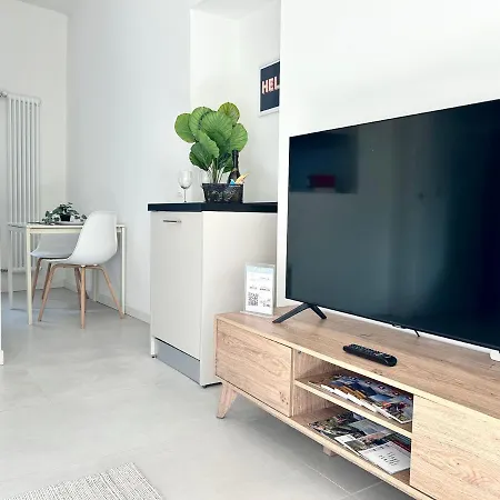 Apartment The Charming - Few Steps From The Lake! Lugano