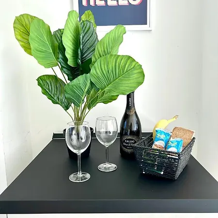 The Charming - Few Steps From The Lake! Appartement