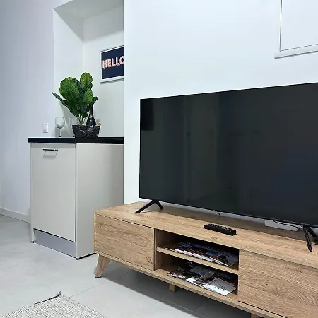 Appartement The Charming - Few Steps From The Lake!