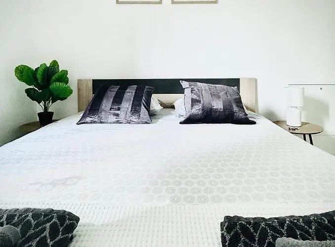 Apartamento The Charming - Few Steps From The Lake! *