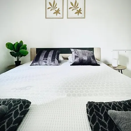 Appartement The Charming - Few Steps From The Lake! *